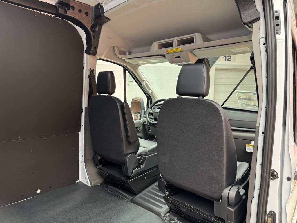 New 2026 White Ford Base image 32