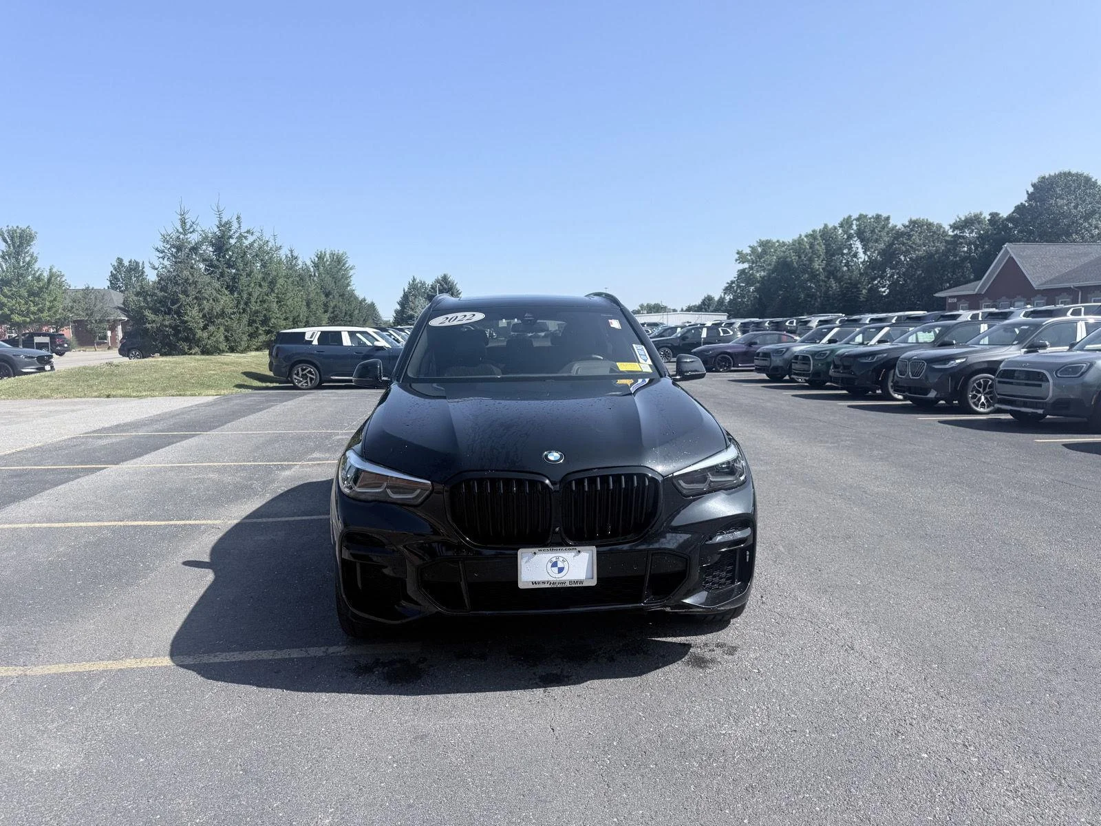 Used 2022 Black Sapphire Metallic BMW M50i image 2