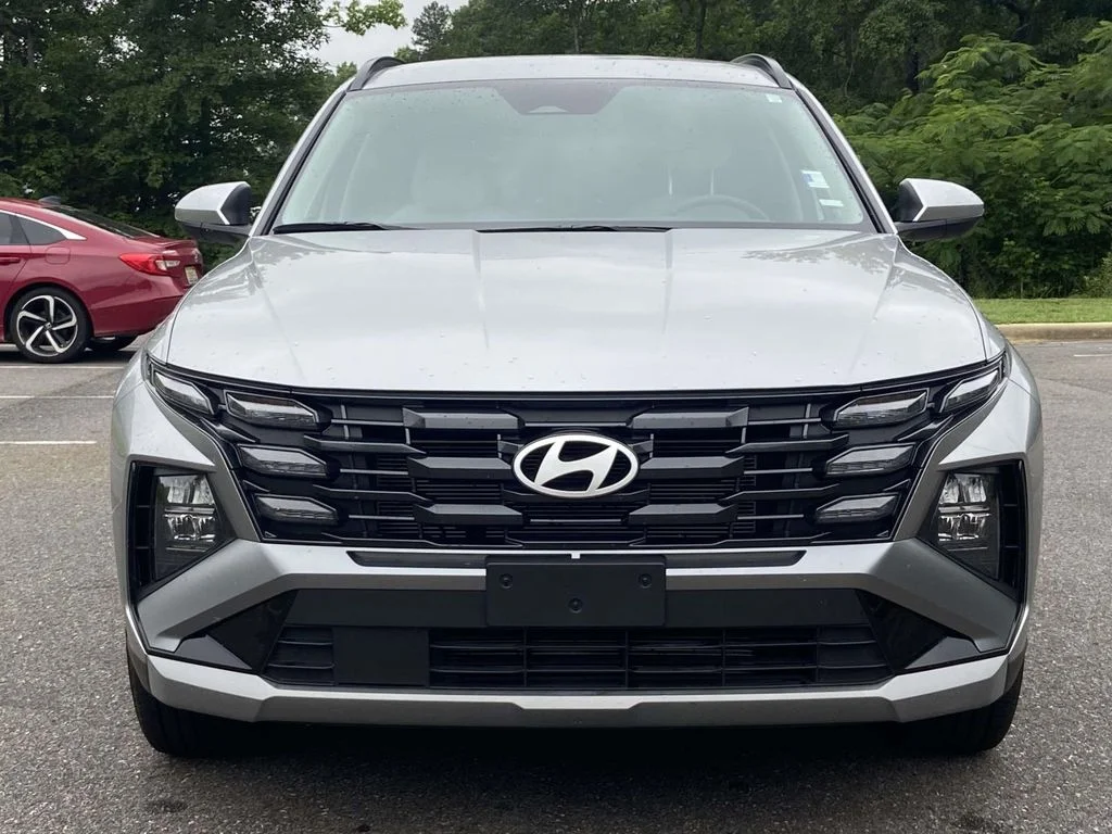 Used 2025 Shimmering Silver Hyundai SEL image 8