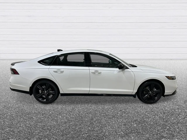 New 2026 Platinum White Pearl Honda Sport-L image 7