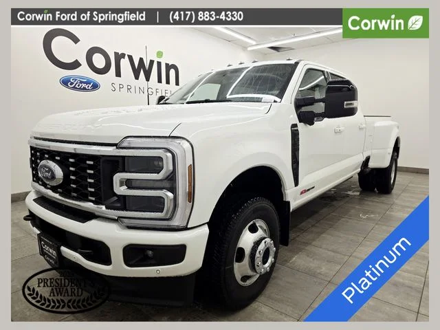 New 2026 Star White Metallic Tri-Coat Ford F-350® Platinum® image 1
