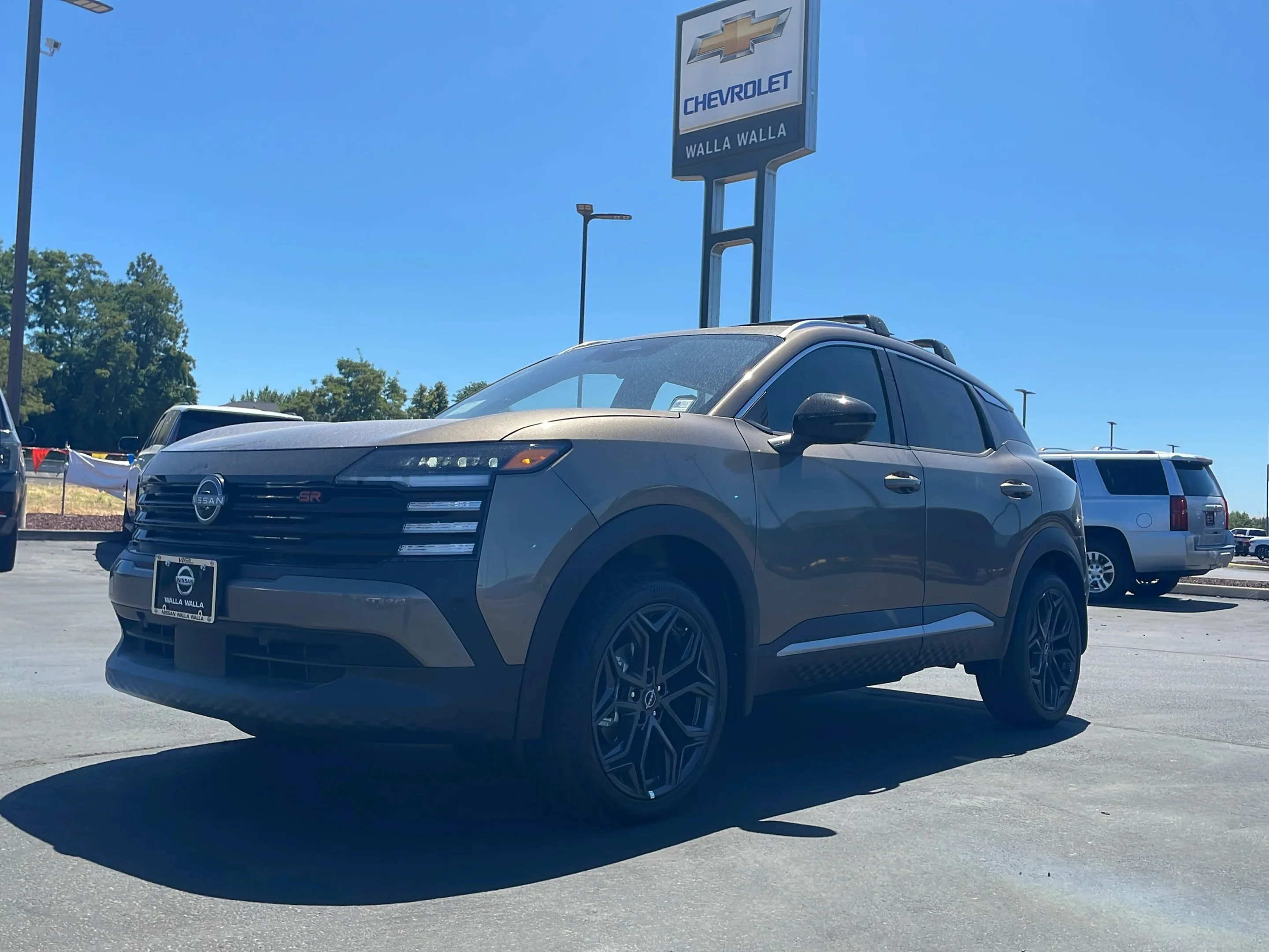 New 2026 Canyon Bronze Metallic Nissan SR image 31