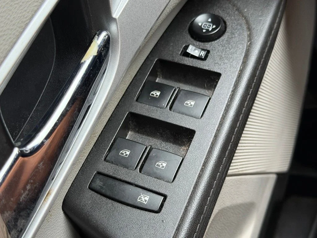Used 2014 Gray Chevrolet LS image 24