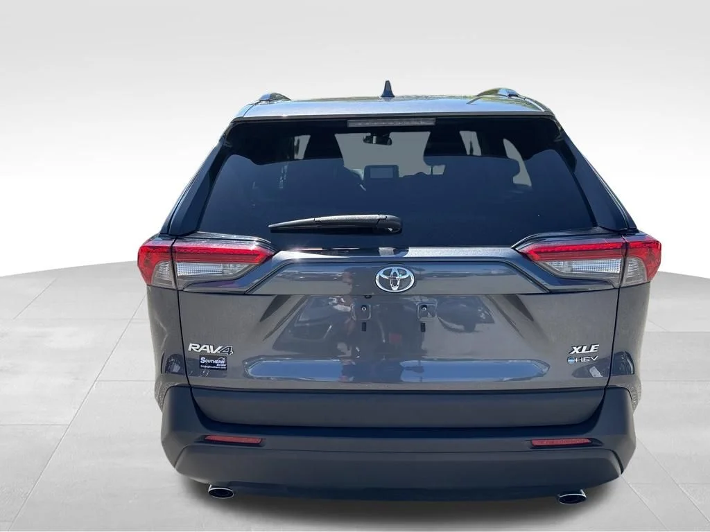 Used 2025 Gray Toyota XLE image 4