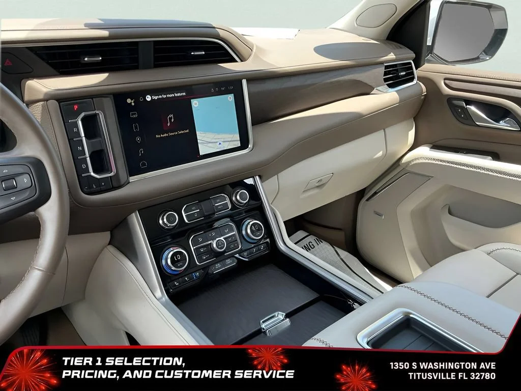 Used 2024 White Frost Tricoat GMC Denali image 44