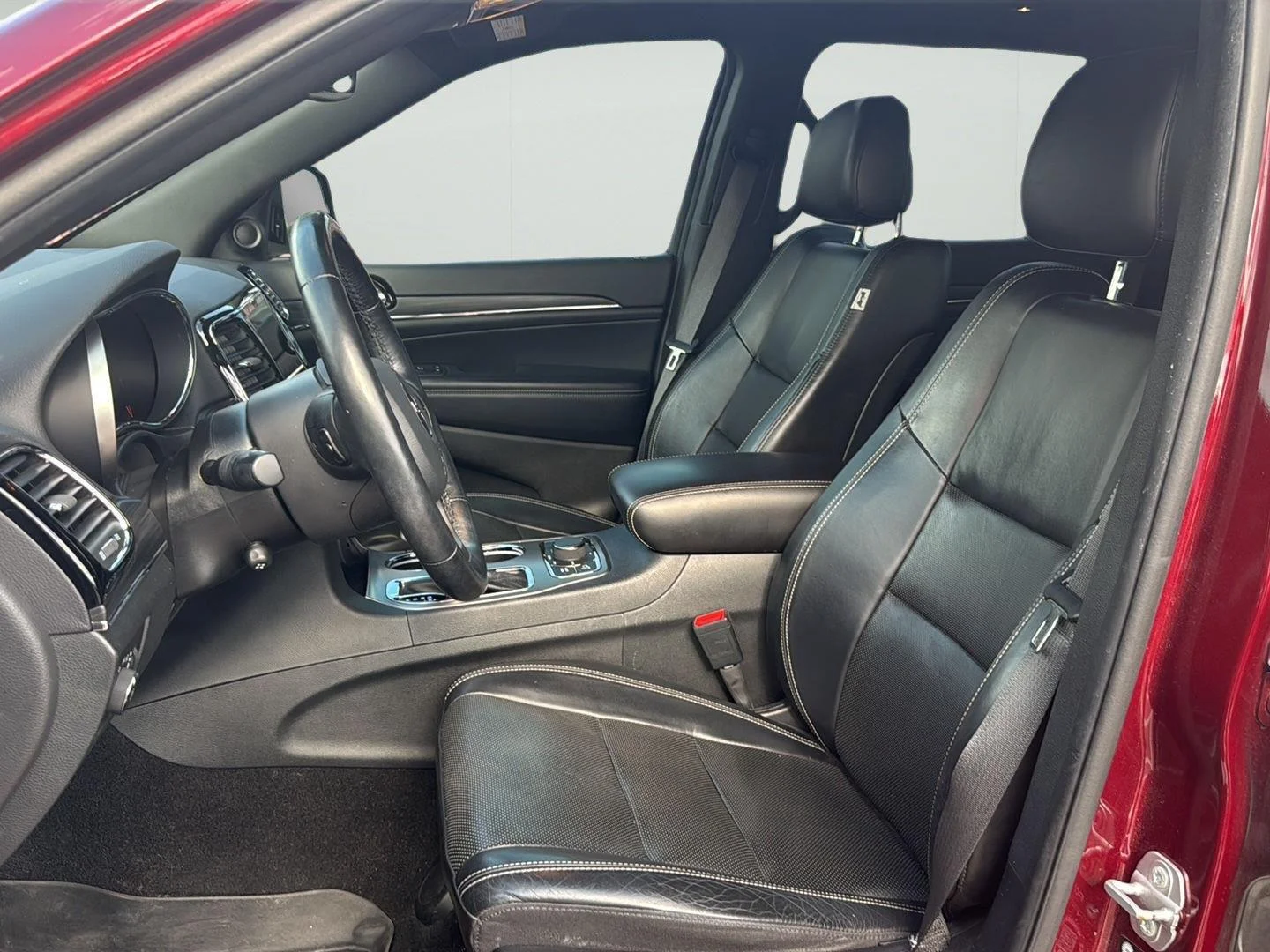 Used 2021 Velvet Red Pearlcoat Jeep 80th Anniversary image 11