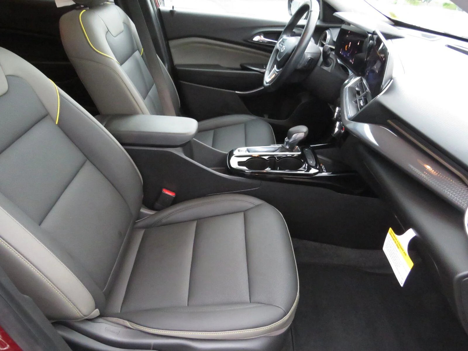 Used 2024 Crimson Metallic Chevrolet ACTIV image 18