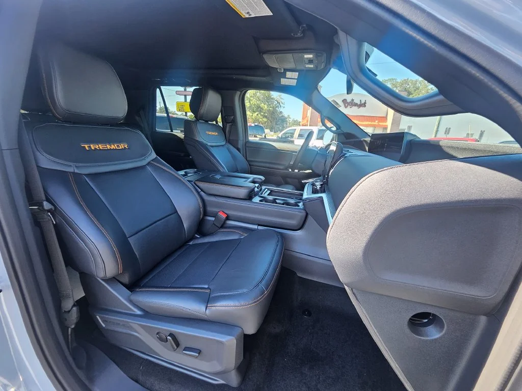 New 2027 Gray Ford Tremor image 31