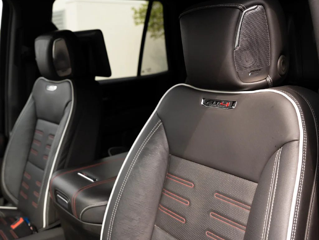 Used 2025 Onyx Black GMC AT4 Ultimate image 26
