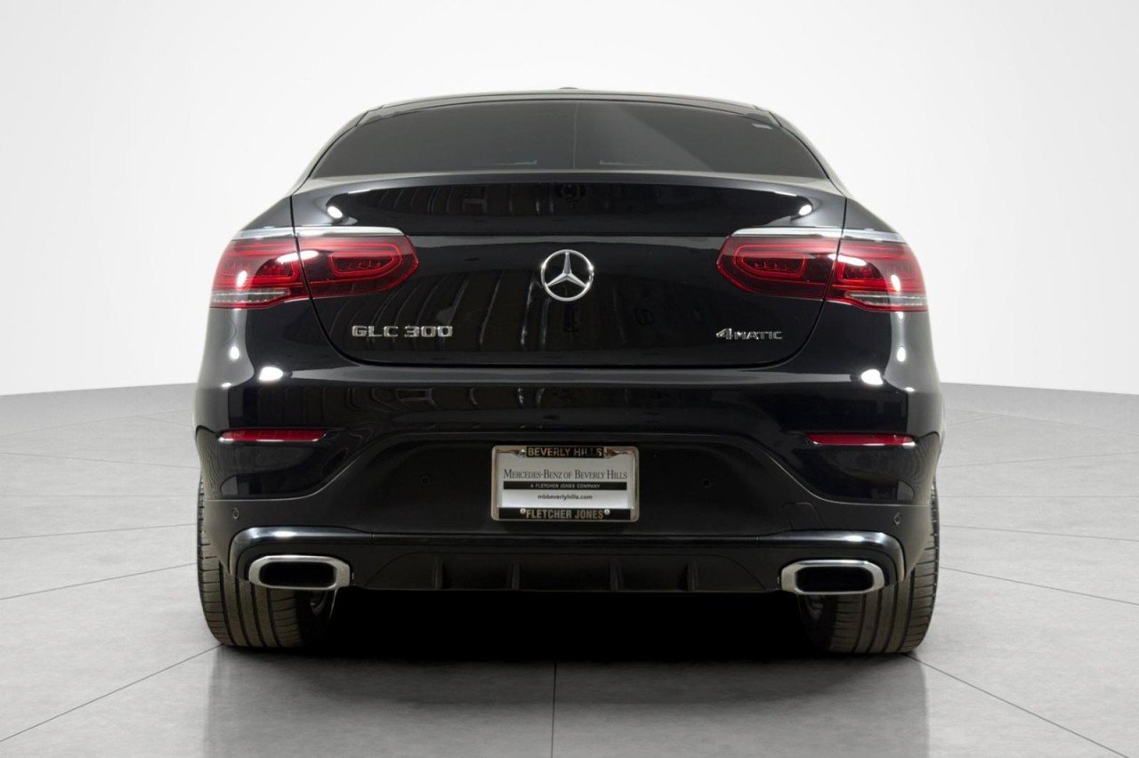 Certified Used 2023 Obsidian Black Metallic Mercedes-Benz GLC 300 image 4