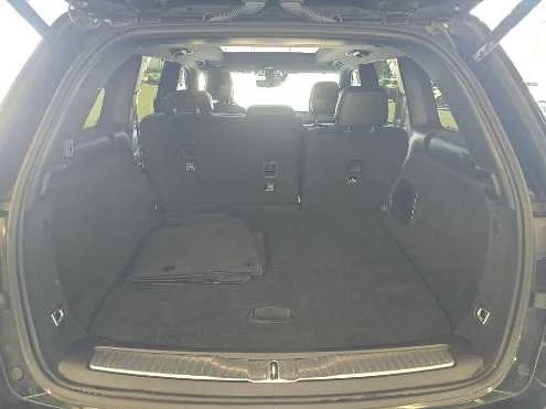 Used 2023 Rocky Mountain Pearlcoat Jeep Overland image 14