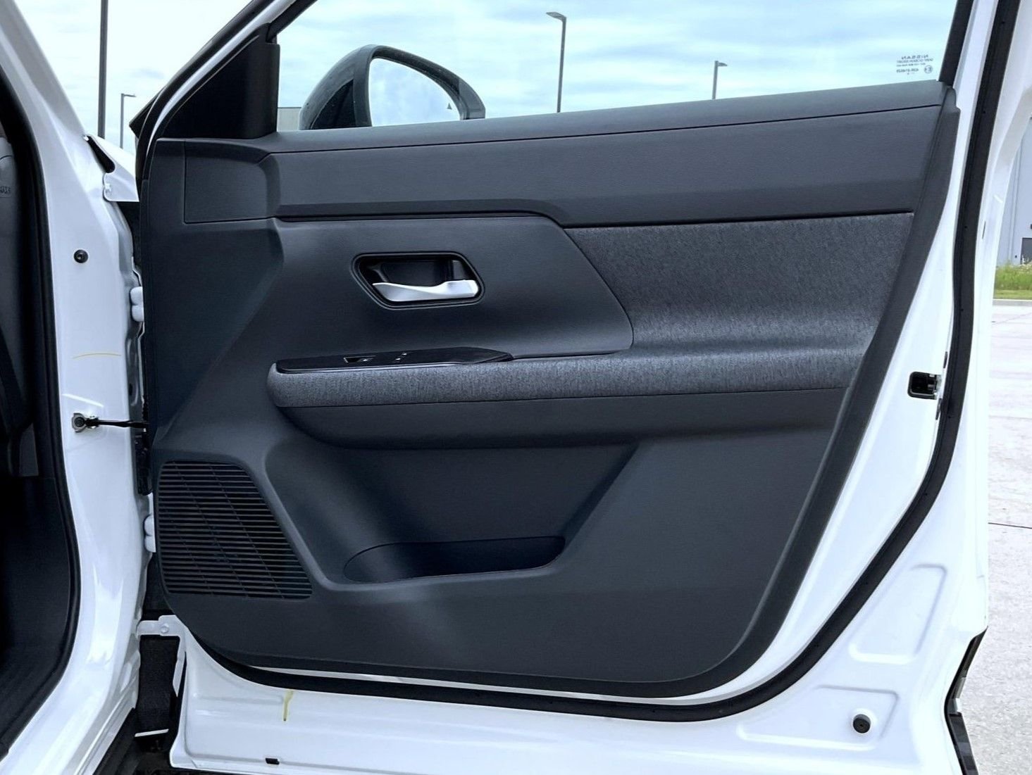 New 2026 White Nissan SV image 17