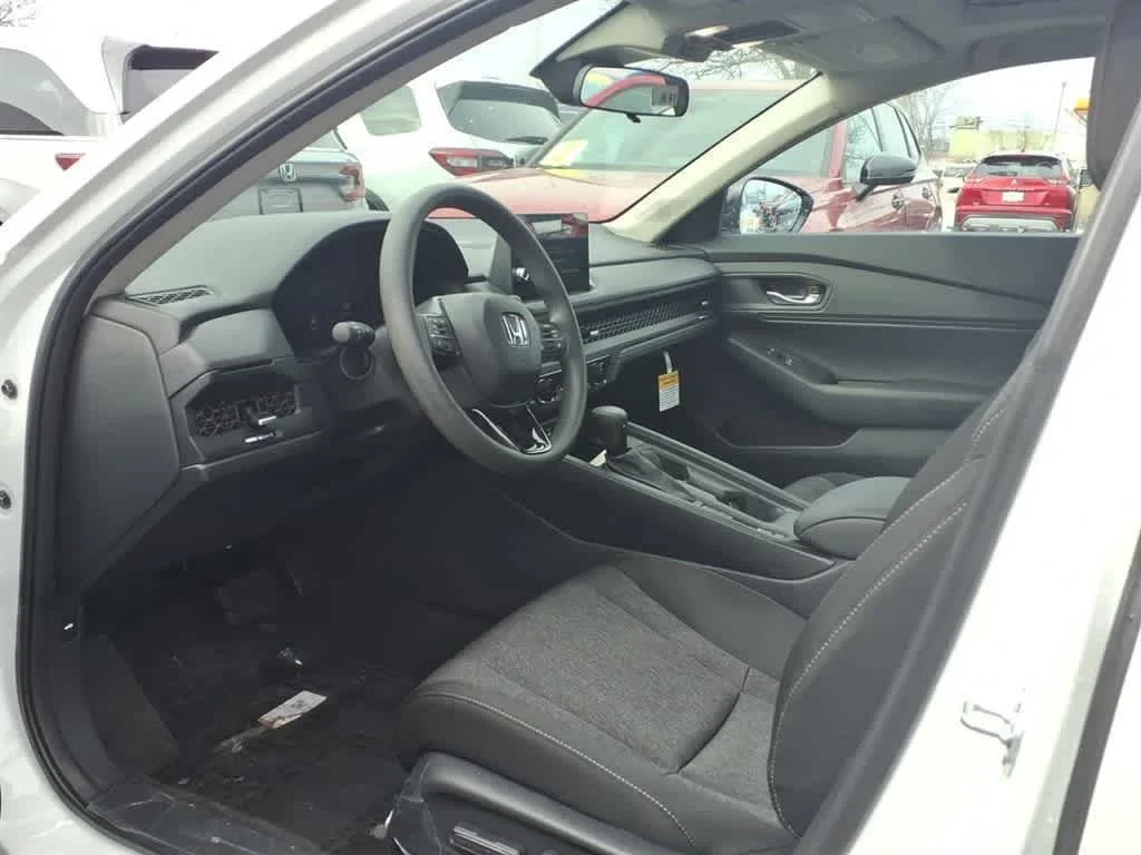 New 2026 Platinum White Pearl Honda SE image 8
