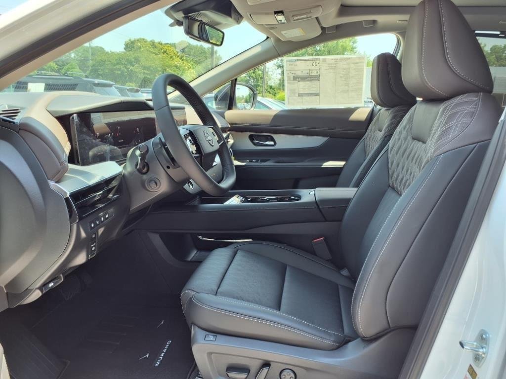 2025 Nissan Murano Platinum - Photo 11