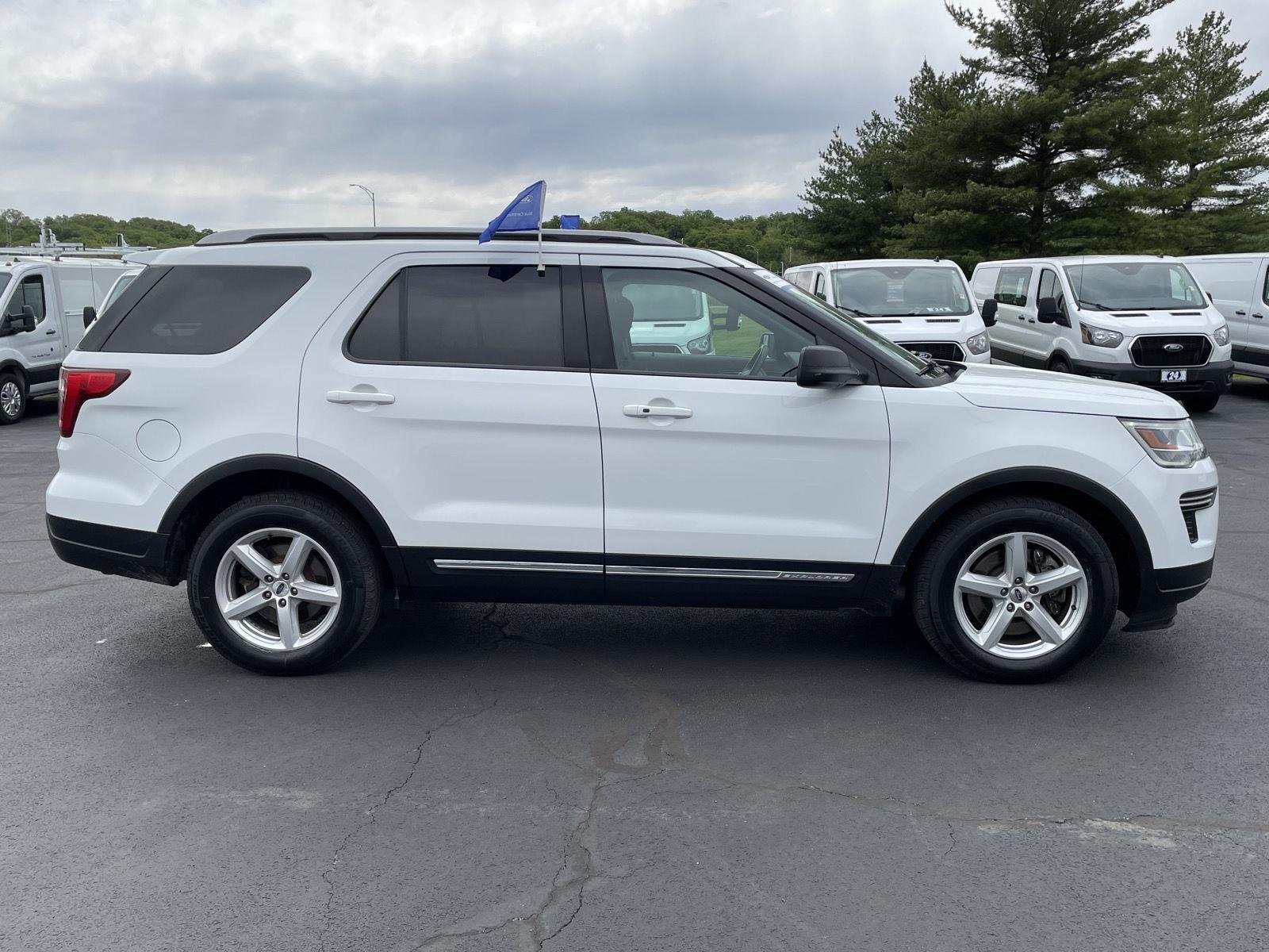 Certified Used 2018 Oxford White Ford XLT image 6