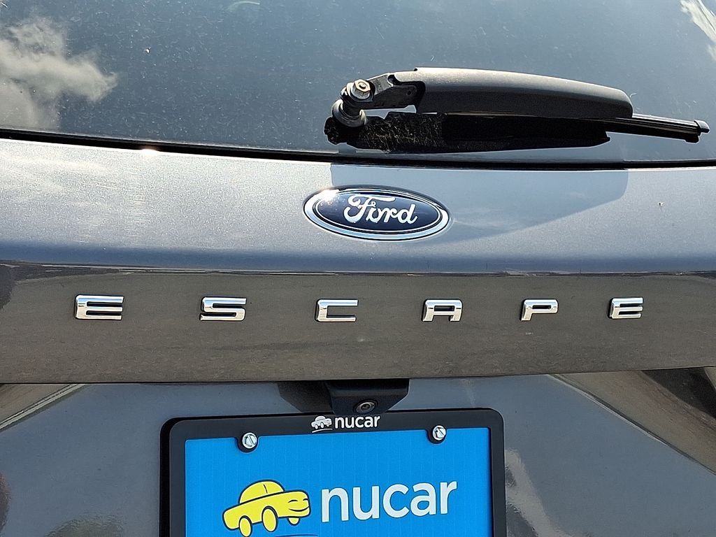 Used 2022 Gray Ford SE image 29