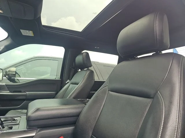 Used 2021 Black Ford XLT image 17