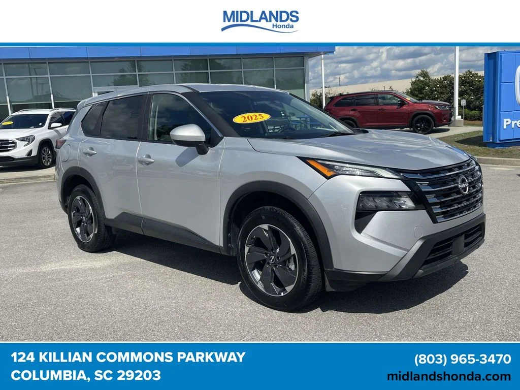 2025 Nissan Rogue SV FWD's photo