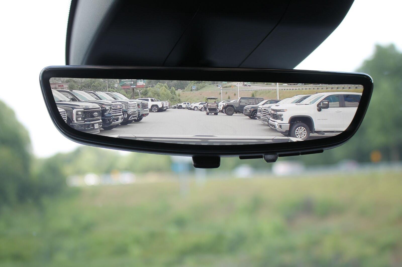 Used 2024 Summit White GMC AT4 image 22