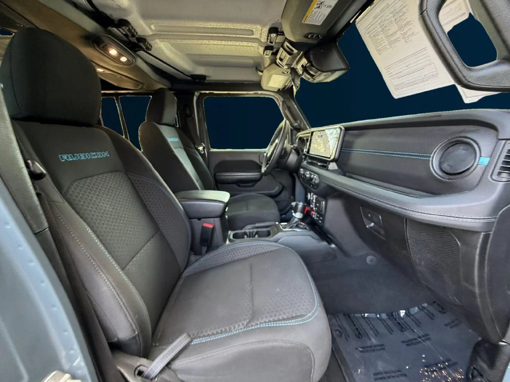 Used 2024 Gray Jeep Rubicon 4xe image 17
