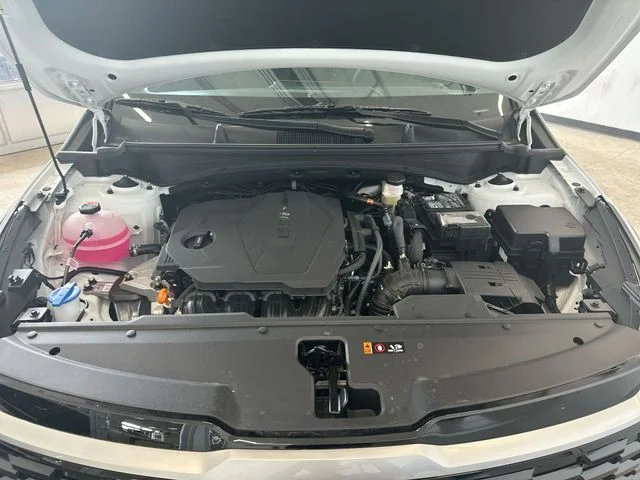 New 2026 Glacial White Pearl Kia EX image 20