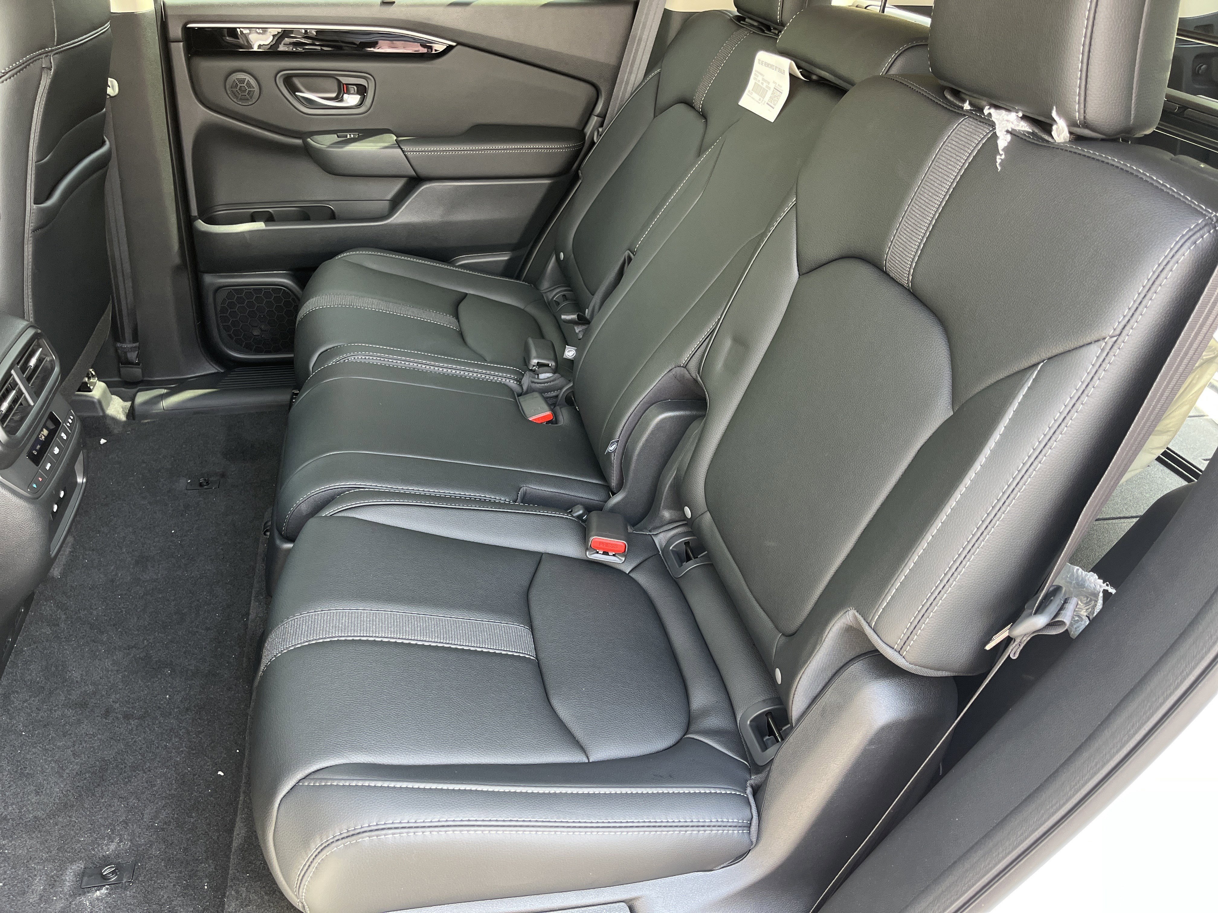 2026 Honda Pilot EX-L - Photo 17