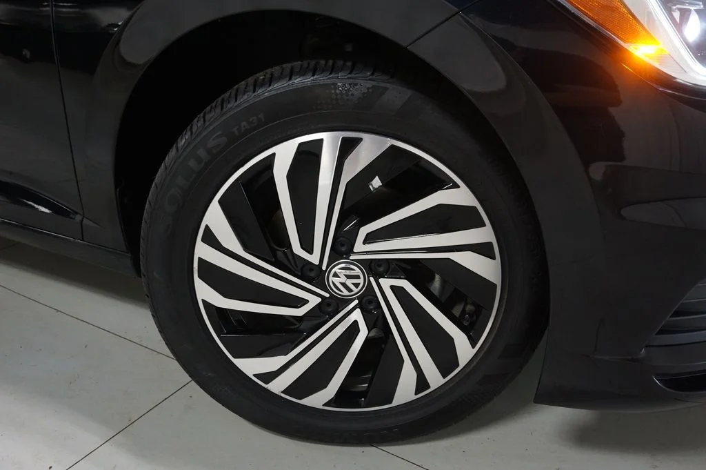 Certified Used 2020 Deep Black Pearl Volkswagen SEL image 23