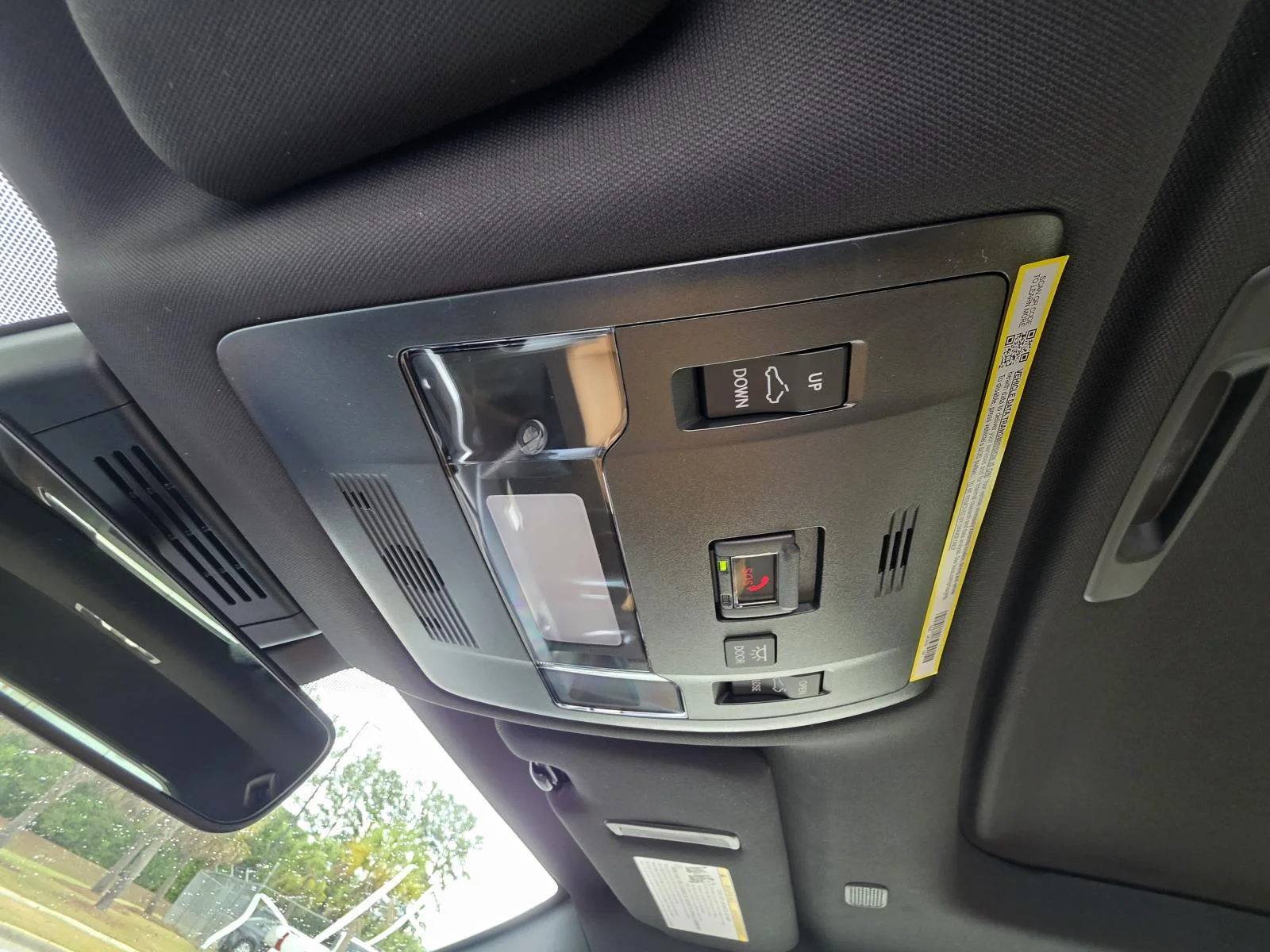 2026 Lexus UX Hybrid 300h Premium - Photo 32