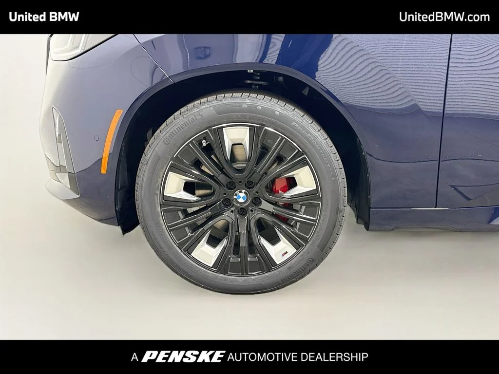 New 2026 Tanzanite Blue II Metallic BMW 30 xDrive image 9