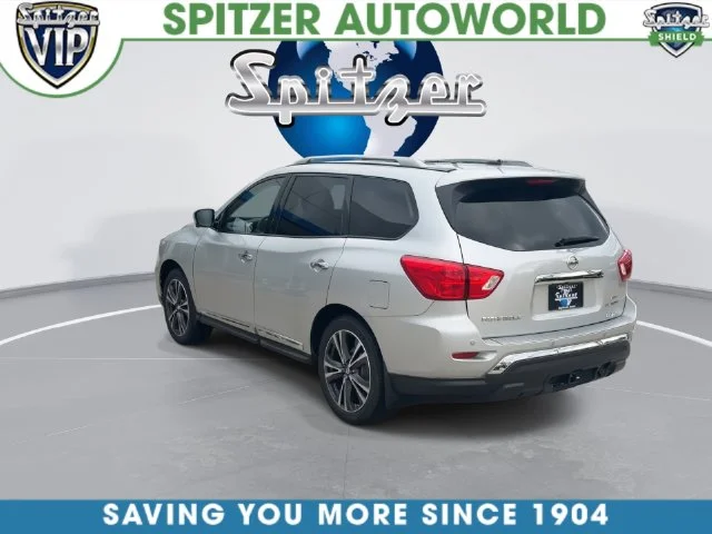 Used 2018 Silver Nissan Platinum image 8