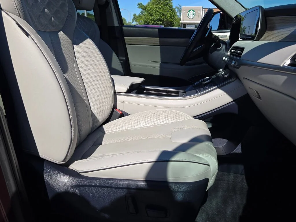 Used 2021 Red Hyundai Limited image 6