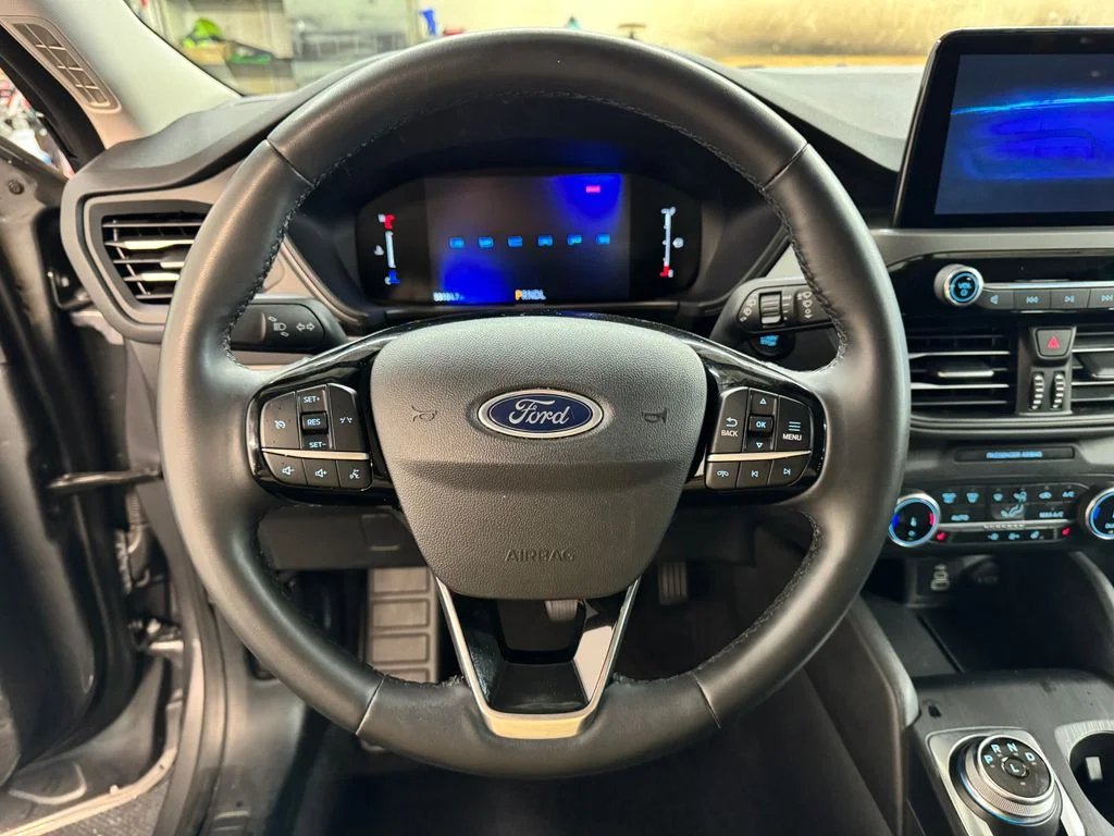 Used 2024 Gray Ford Active image 18