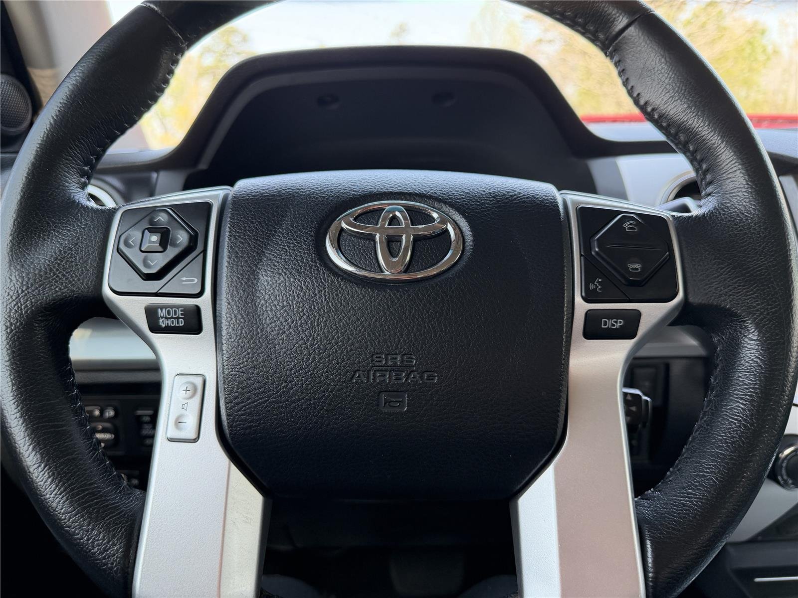 Used 2017 Barcelona Red Metallic Toyota Platinum image 13