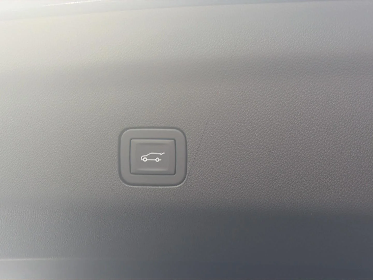 2026 Chevrolet Tahoe LT - Photo 18