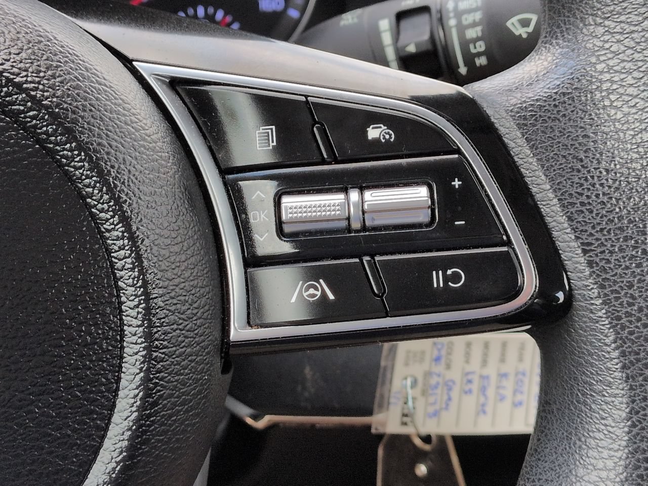 Used 2023 Gravity Gray Kia  image 26