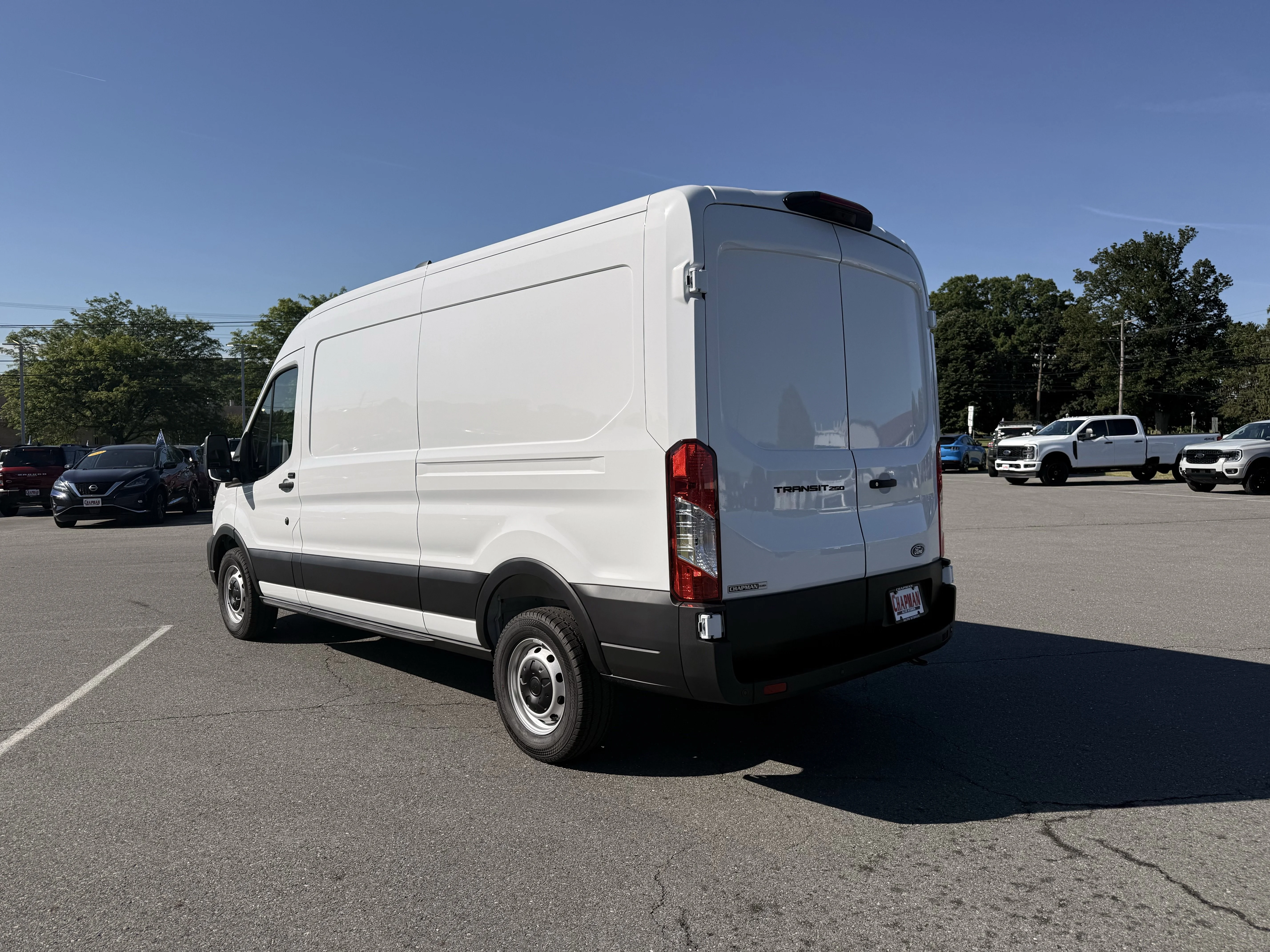 New 2026 Oxford White Ford Cargo Van image 5