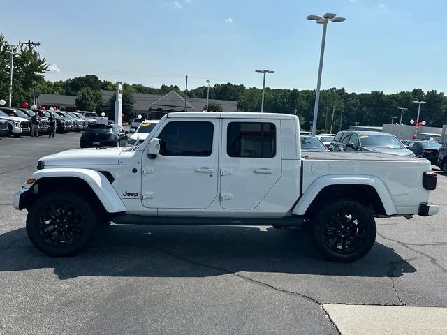 Used 2023 White Jeep High Altitude image 6