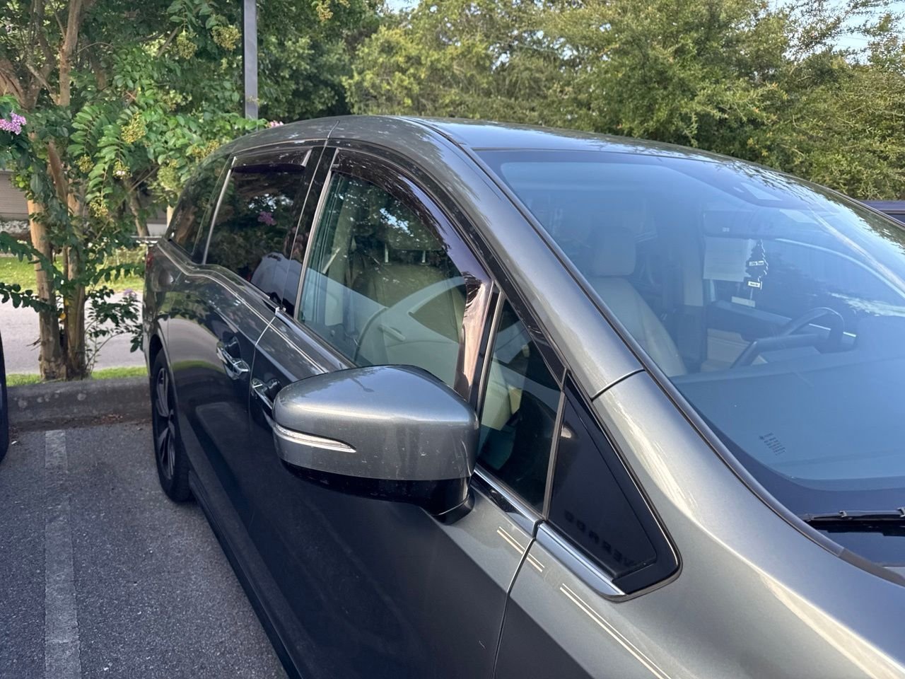 Used 2019 Gray Honda Elite image 5