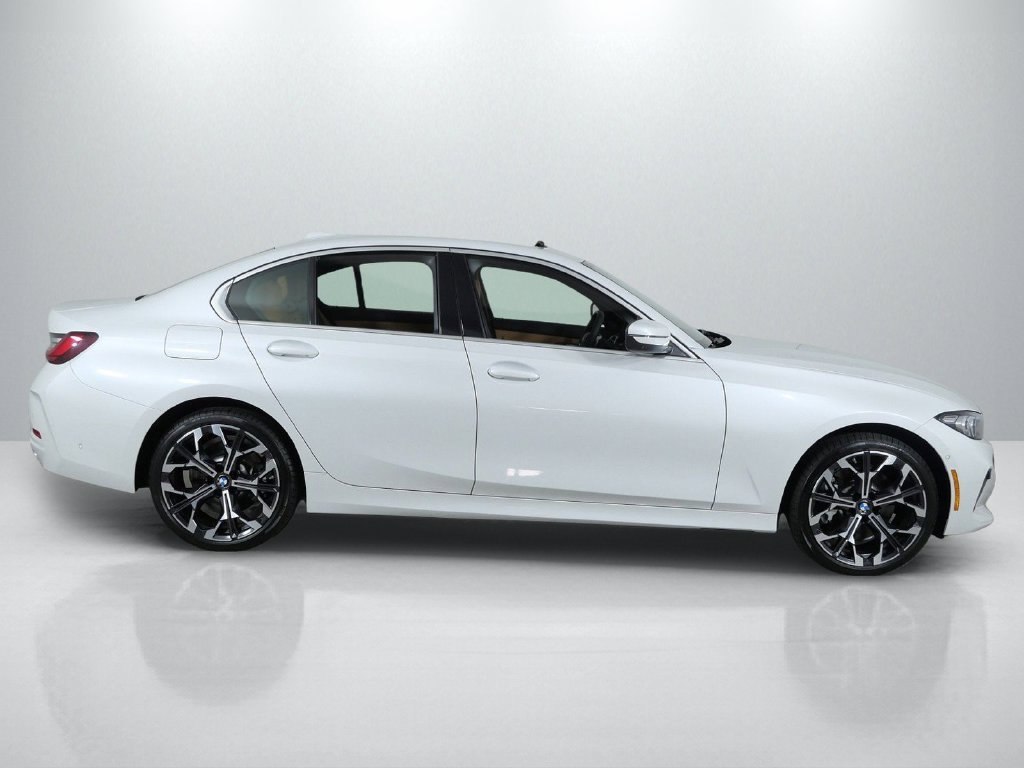 New 2026 Mineral White Metallic BMW 330i xDrive image 8