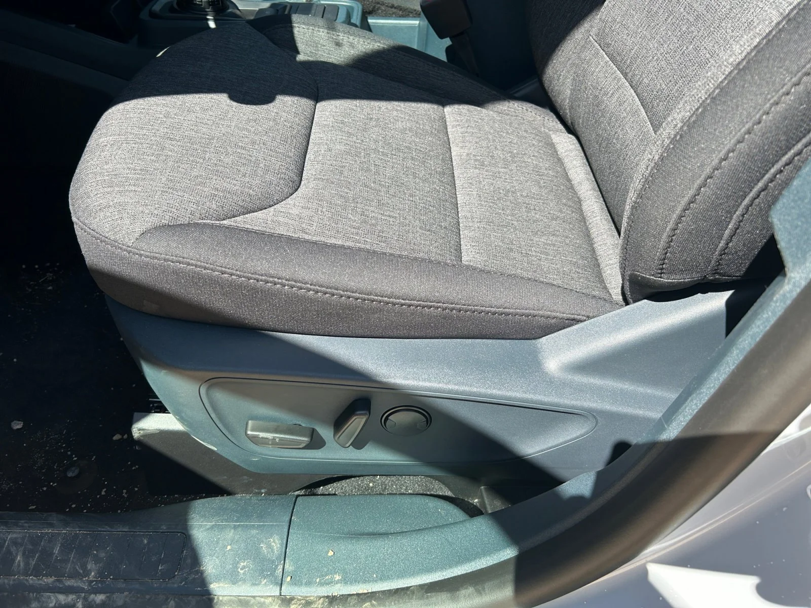 New 2026 Space White Metallic Ford XLT image 14