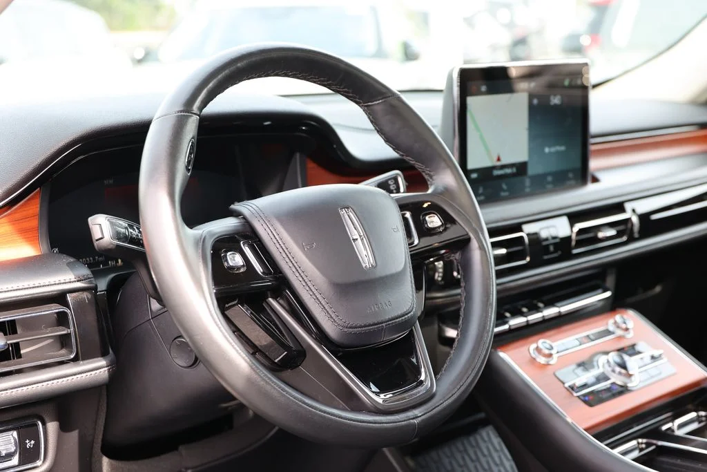 Certified Used 2024 Blue Lincoln Reserve image 38