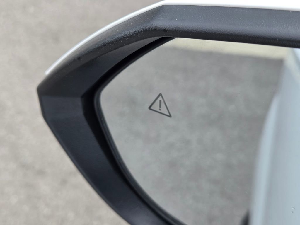 Used 2024 Atlas White Hyundai SEL image 25