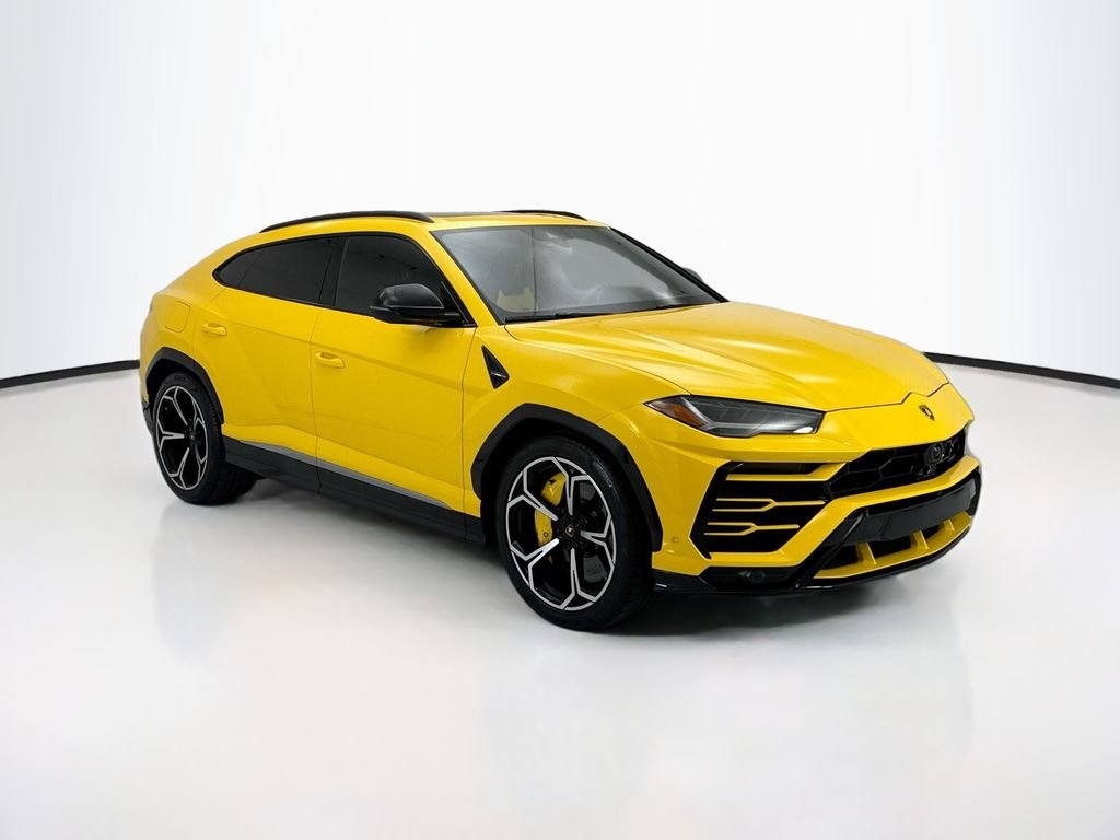 Used 2019 Black Lamborghini Base image 3