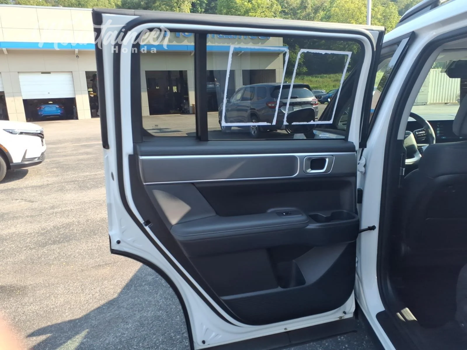 Used 2026 Serenity White Hyundai SEL image 15