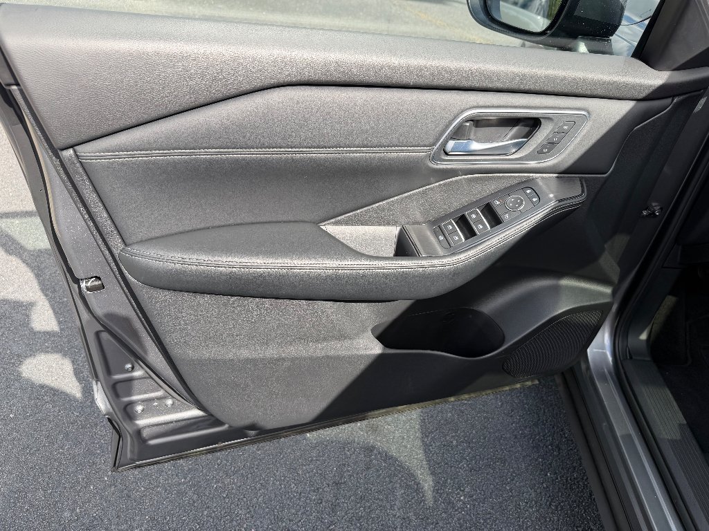 2026 Nissan Rogue Platinum - Photo 21