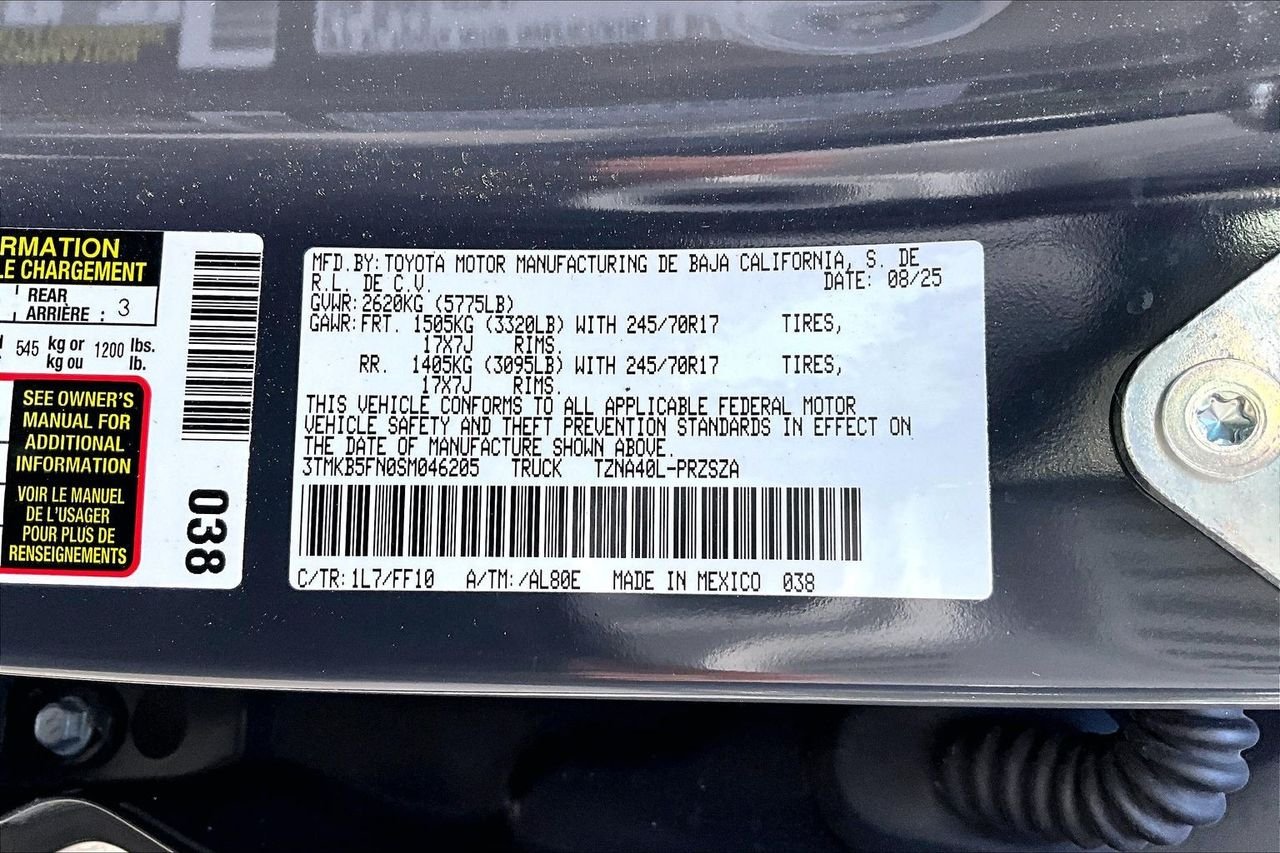 Used 2025  Toyota SR5 image 16