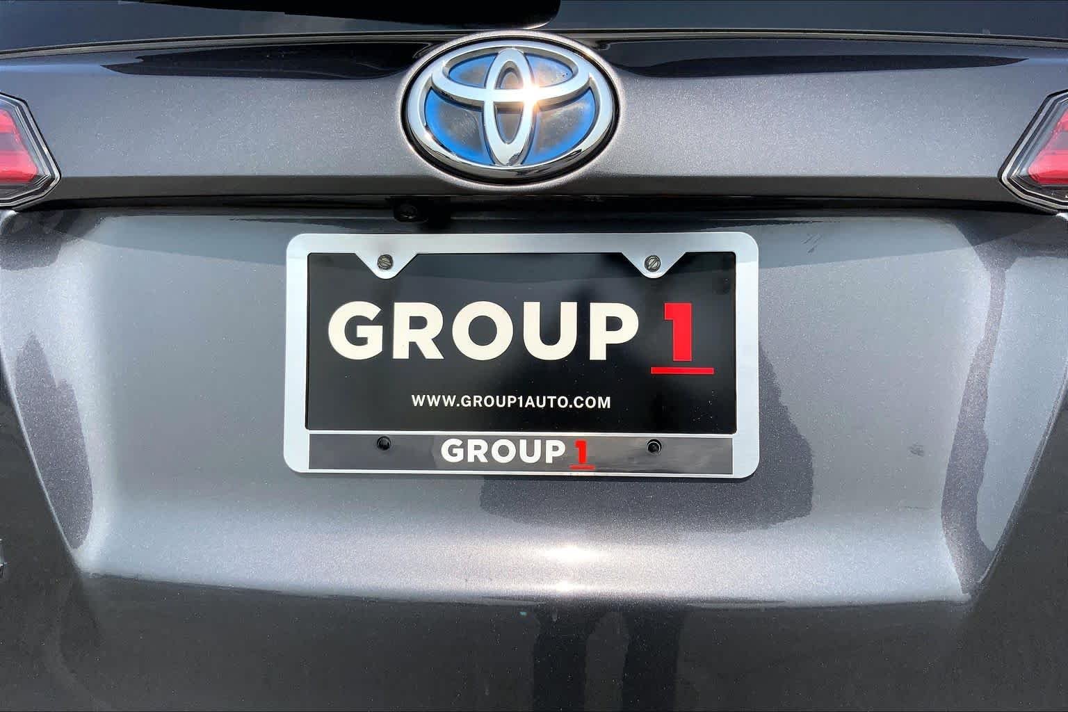 Used 2018 Magnetic Gray Metallic Toyota Hybrid LE image 10