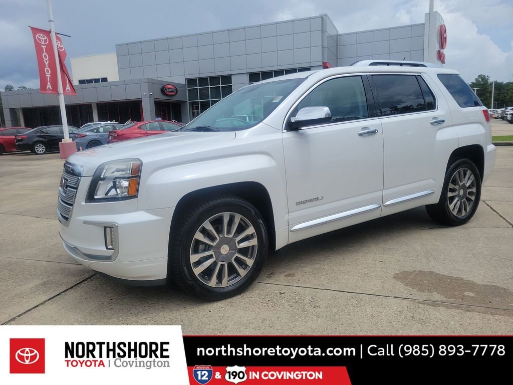 Used 2017 White GMC Denali image 1