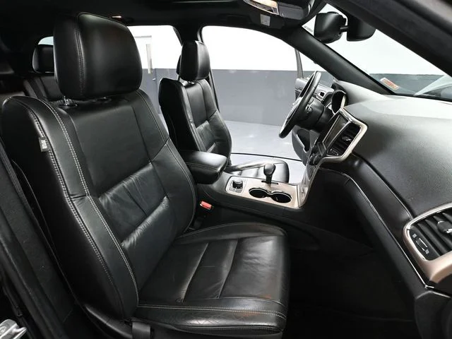 Used 2014 Black Jeep Limited image 47