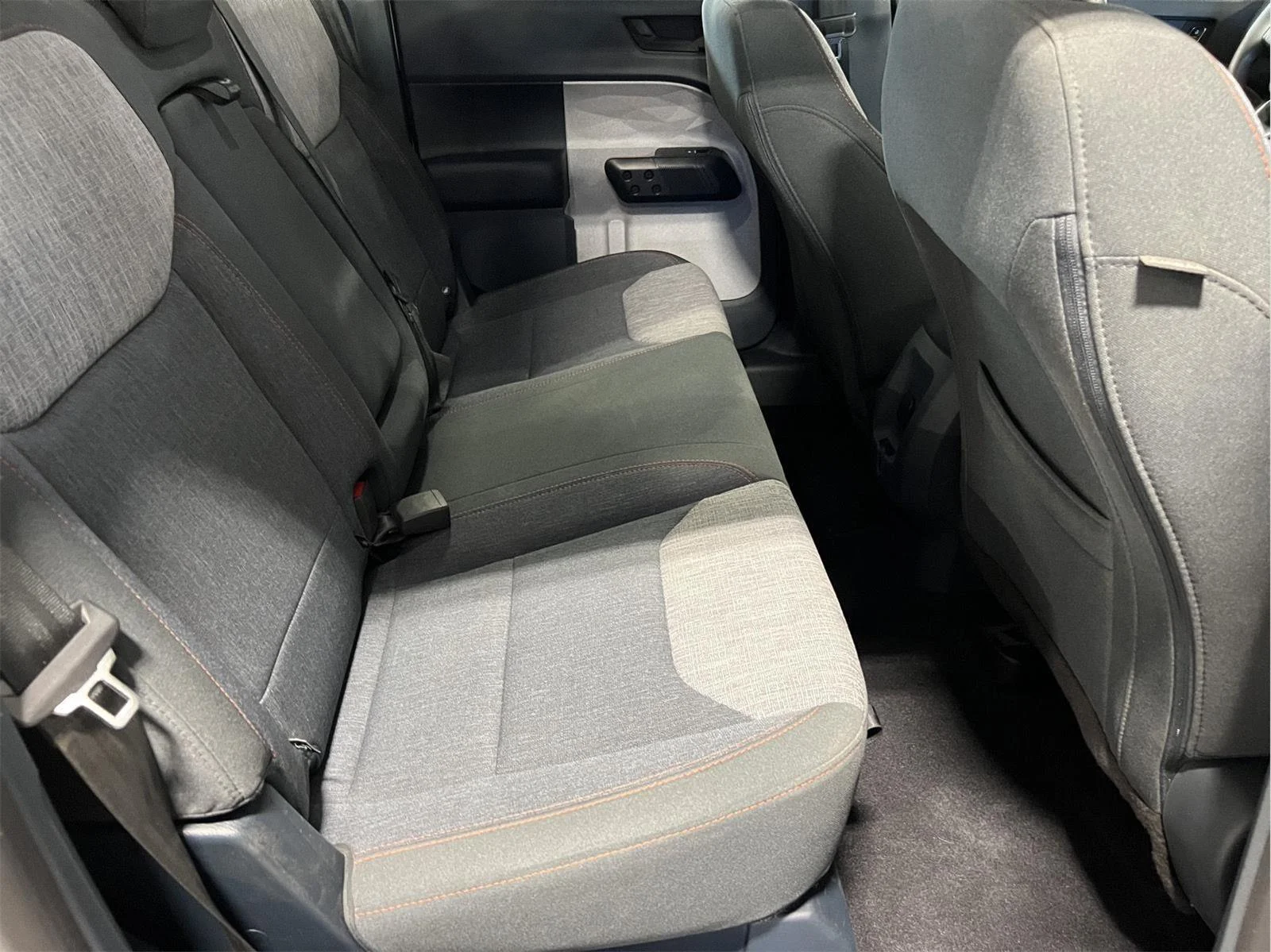 Used 2023 Oxford White Ford XLT image 14